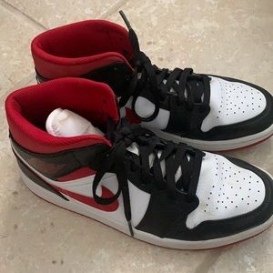 Men’s Nike Air Jordan size 9.5